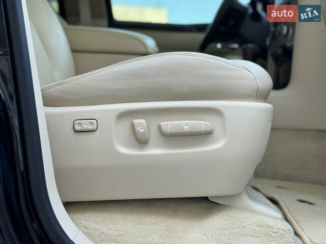 Черный Лексус ЛХ, объемом двигателя 5.7 л и пробегом 142 тыс. км за 71000 $, фото 28 на Automoto.ua