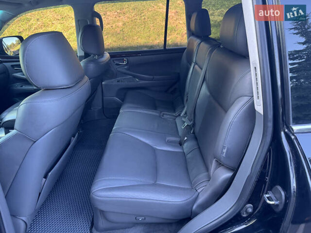 Черный Лексус ЛХ, объемом двигателя 5.7 л и пробегом 267 тыс. км за 31999 $, фото 29 на Automoto.ua