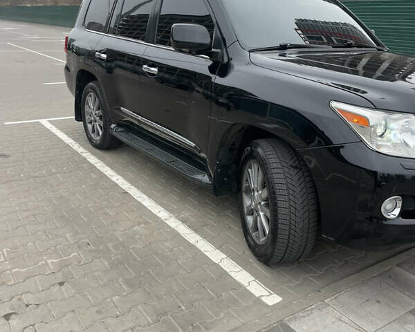 Лексус ЛХ 2010 в Киеве на Automoto.ua Черный Лексус ЛХ, объемом двигателя 5.7 л и пробегом 256 тыс. км за 26500 $, фото 8 на Automoto.ua