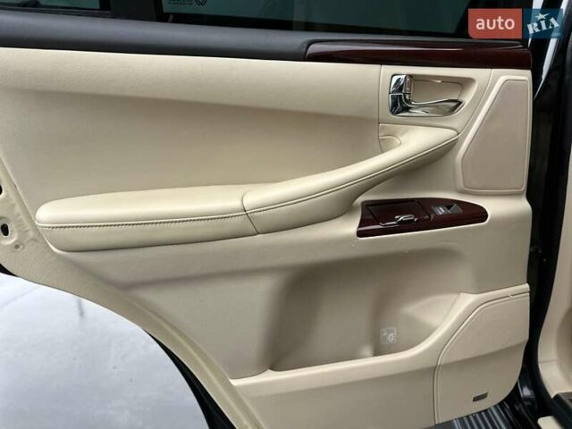 Чорний Лексус ЛХ, об'ємом двигуна 5.66 л та пробігом 144 тис. км за 75000 $, фото 56 на Automoto.ua