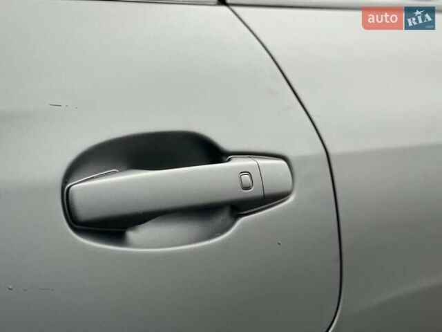 Чорний Лексус ЛХ, об'ємом двигуна 5.66 л та пробігом 144 тис. км за 75000 $, фото 22 на Automoto.ua