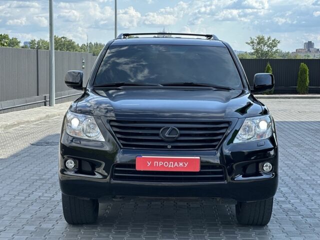 Черный Лексус ЛХ, объемом двигателя 5.7 л и пробегом 160 тыс. км за 26500 $, фото 3 на Automoto.ua