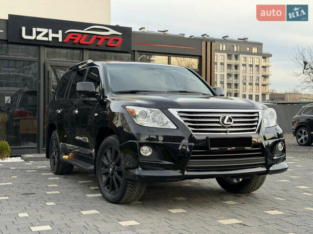 Черный Лексус ЛХ, объемом двигателя 5.7 л и пробегом 443 тыс. км за 26800 $, фото 13 на Automoto.ua