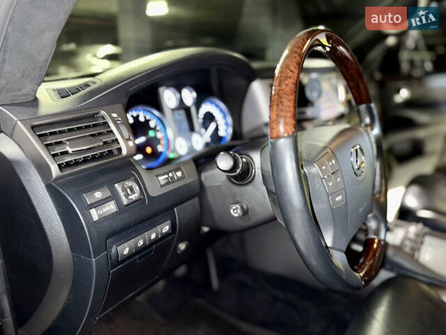 Чорний Лексус ЛХ, об'ємом двигуна 5.66 л та пробігом 115 тис. км за 35500 $, фото 24 на Automoto.ua
