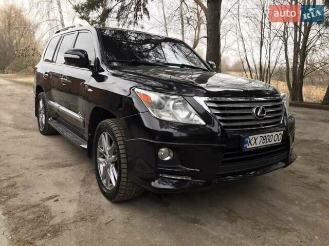 Черный Лексус ЛХ, объемом двигателя 5.7 л и пробегом 197 тыс. км за 39000 $, фото 3 на Automoto.ua