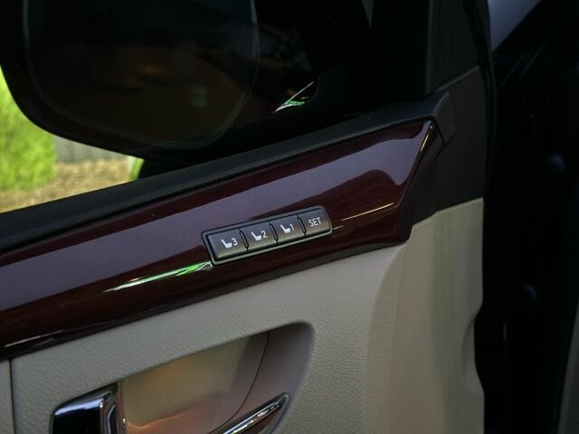 Черный Лексус ЛХ, объемом двигателя 5.7 л и пробегом 187 тыс. км за 29900 $, фото 19 на Automoto.ua