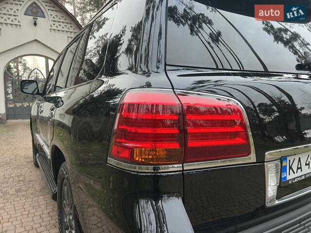 Чорний Лексус ЛХ, об'ємом двигуна 5.7 л та пробігом 244 тис. км за 24950 $, фото 26 на Automoto.ua