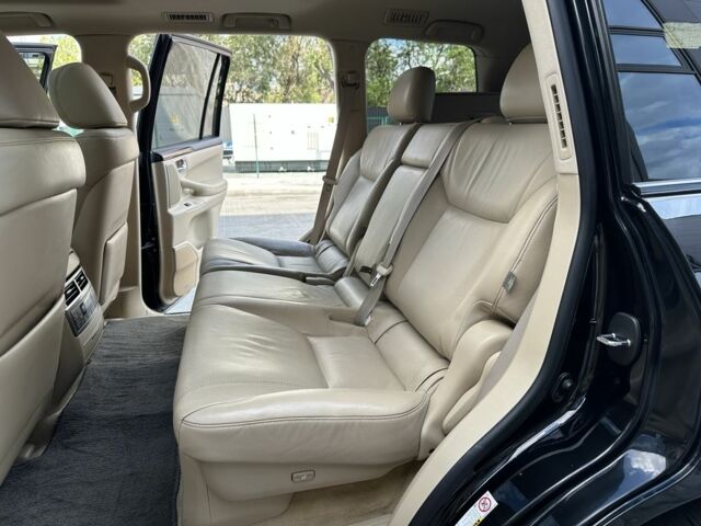 Черный Лексус ЛХ, объемом двигателя 5.7 л и пробегом 160 тыс. км за 26500 $, фото 8 на Automoto.ua