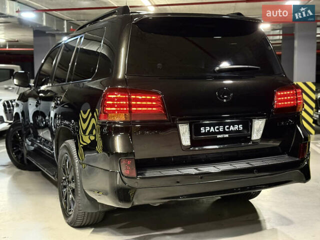 Чорний Лексус ЛХ, об'ємом двигуна 5.66 л та пробігом 115 тис. км за 35500 $, фото 10 на Automoto.ua