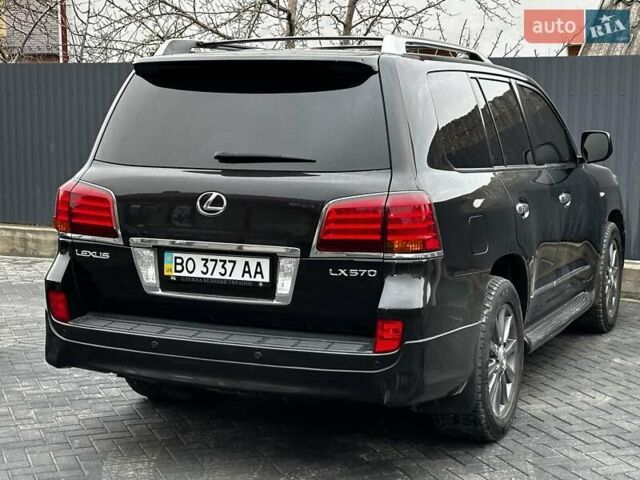 Черный Лексус ЛХ, объемом двигателя 5.66 л и пробегом 225 тыс. км за 30000 $, фото 17 на Automoto.ua