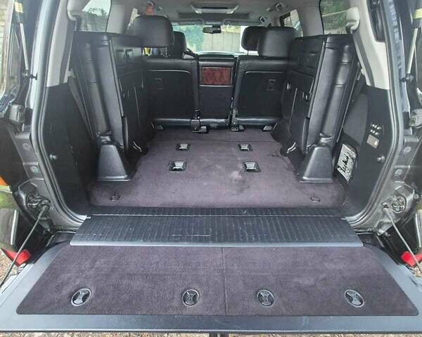 Черный Лексус ЛХ, объемом двигателя 5.66 л и пробегом 220 тыс. км за 29500 $, фото 18 на Automoto.ua