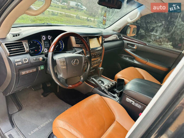Чорний Лексус ЛХ, об'ємом двигуна 5.66 л та пробігом 243 тис. км за 25500 $, фото 21 на Automoto.ua