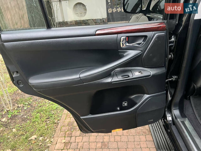 Чорний Лексус ЛХ, об'ємом двигуна 5.7 л та пробігом 244 тис. км за 24950 $, фото 70 на Automoto.ua