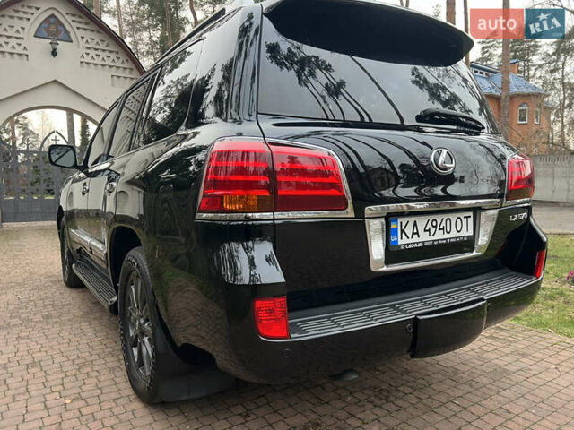 Чорний Лексус ЛХ, об'ємом двигуна 5.7 л та пробігом 244 тис. км за 24950 $, фото 27 на Automoto.ua