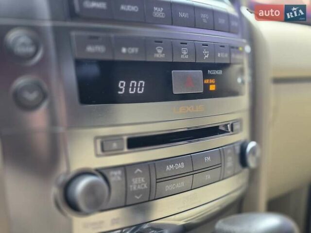 Черный Лексус ЛХ, объемом двигателя 5.66 л и пробегом 238 тыс. км за 25700 $, фото 15 на Automoto.ua