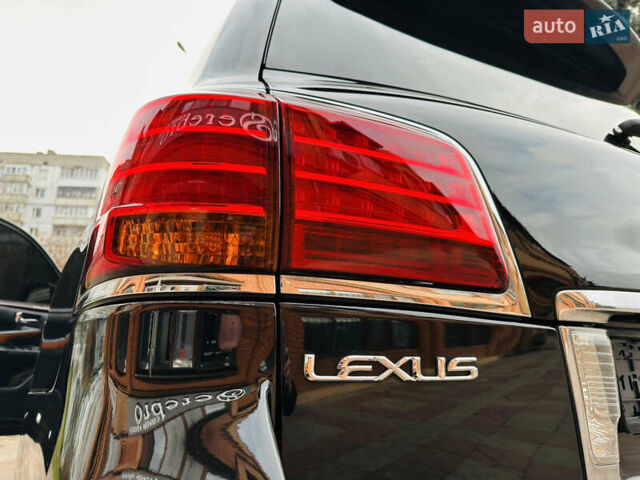 Чорний Лексус ЛХ, об'ємом двигуна 5.66 л та пробігом 243 тис. км за 25500 $, фото 51 на Automoto.ua