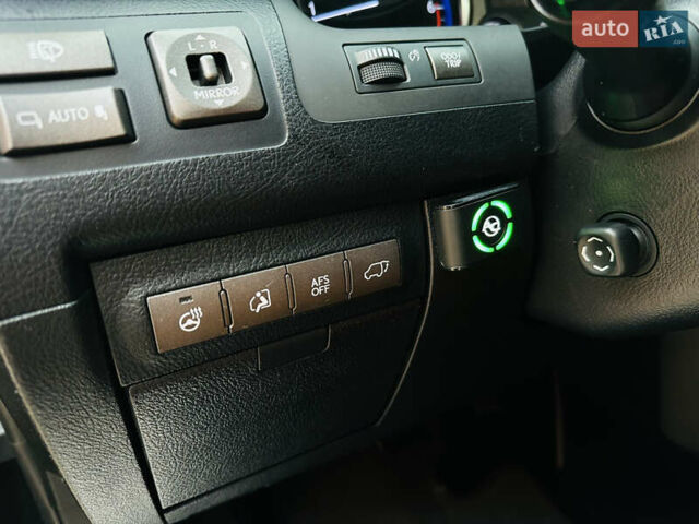 Чорний Лексус ЛХ, об'ємом двигуна 5.66 л та пробігом 243 тис. км за 25500 $, фото 46 на Automoto.ua