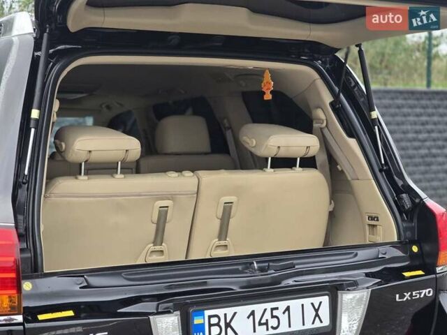 Черный Лексус ЛХ, объемом двигателя 5.66 л и пробегом 238 тыс. км за 25700 $, фото 39 на Automoto.ua