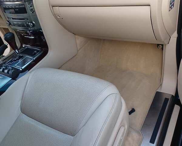 Черный Лексус ЛХ, объемом двигателя 5.66 л и пробегом 213 тыс. км за 42000 $, фото 39 на Automoto.ua