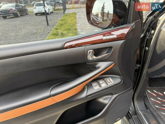 Черный Лексус ЛХ, объемом двигателя 5.7 л и пробегом 443 тыс. км за 26800 $, фото 28 на Automoto.ua