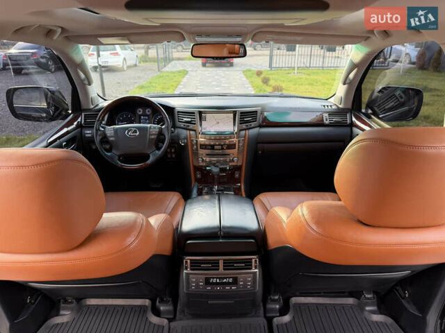 Черный Лексус ЛХ, объемом двигателя 5.7 л и пробегом 443 тыс. км за 26800 $, фото 50 на Automoto.ua