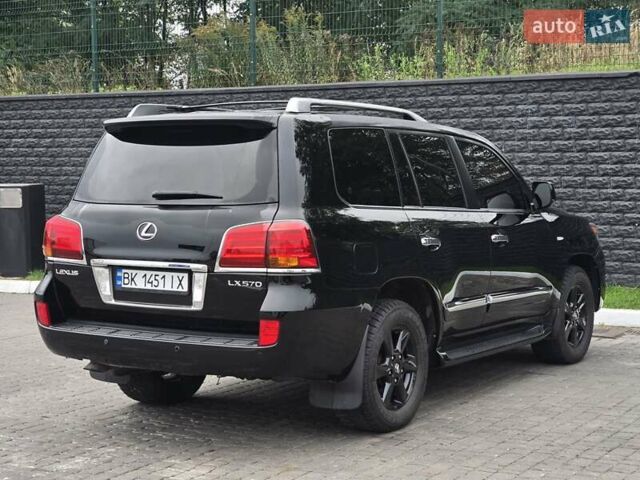 Черный Лексус ЛХ, объемом двигателя 5.66 л и пробегом 238 тыс. км за 25700 $, фото 3 на Automoto.ua