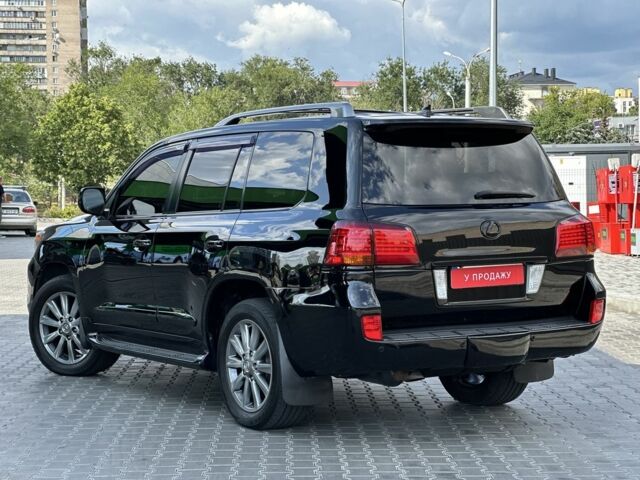 Черный Лексус ЛХ, объемом двигателя 5.7 л и пробегом 160 тыс. км за 26500 $, фото 4 на Automoto.ua
