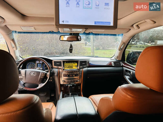 Чорний Лексус ЛХ, об'ємом двигуна 5.66 л та пробігом 243 тис. км за 25500 $, фото 22 на Automoto.ua