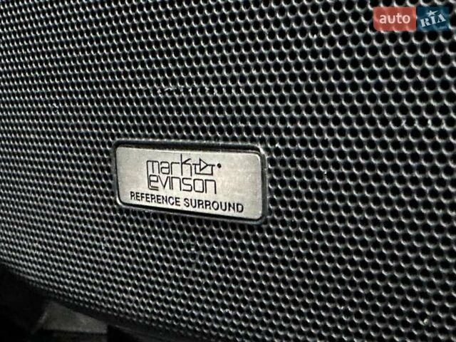 Черный Лексус ЛХ, объемом двигателя 5.66 л и пробегом 225 тыс. км за 30000 $, фото 23 на Automoto.ua