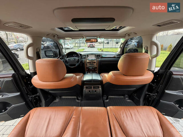 Черный Лексус ЛХ, объемом двигателя 5.7 л и пробегом 443 тыс. км за 26800 $, фото 49 на Automoto.ua