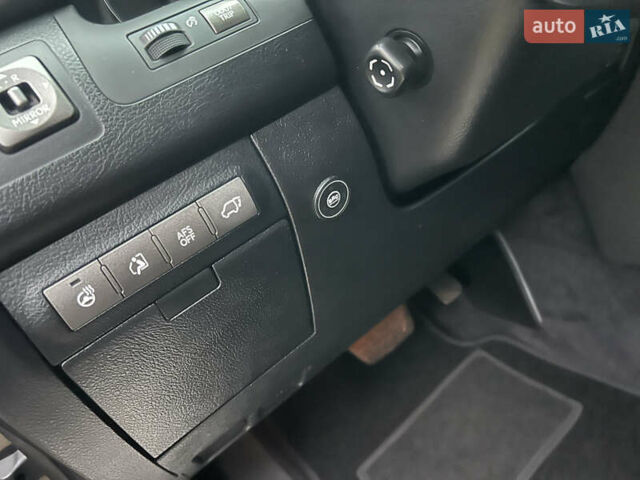 Чорний Лексус ЛХ, об'ємом двигуна 5.7 л та пробігом 244 тис. км за 24950 $, фото 52 на Automoto.ua