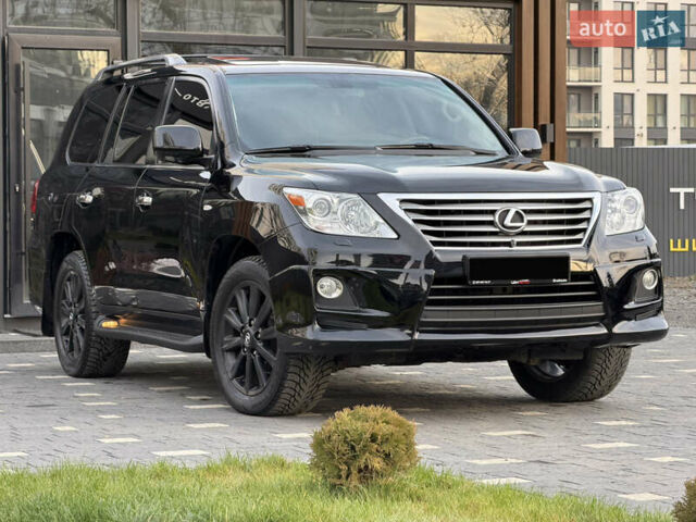 Черный Лексус ЛХ, объемом двигателя 5.7 л и пробегом 443 тыс. км за 26800 $, фото 12 на Automoto.ua