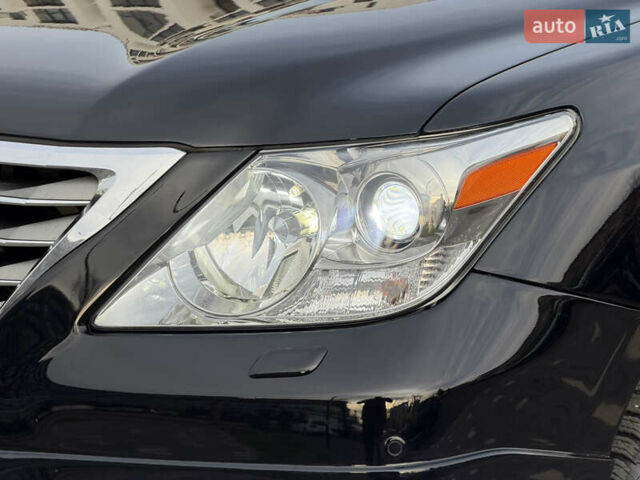 Черный Лексус ЛХ, объемом двигателя 5.7 л и пробегом 443 тыс. км за 26800 $, фото 15 на Automoto.ua