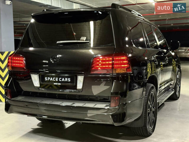 Чорний Лексус ЛХ, об'ємом двигуна 5.66 л та пробігом 115 тис. км за 35500 $, фото 12 на Automoto.ua
