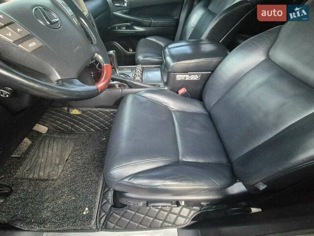 Черный Лексус ЛХ, объемом двигателя 5.66 л и пробегом 220 тыс. км за 29500 $, фото 13 на Automoto.ua