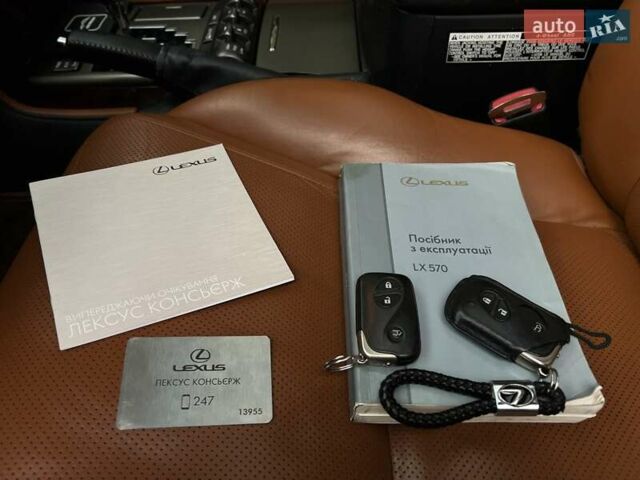 Черный Лексус ЛХ, объемом двигателя 5.7 л и пробегом 210 тыс. км за 40000 $, фото 35 на Automoto.ua