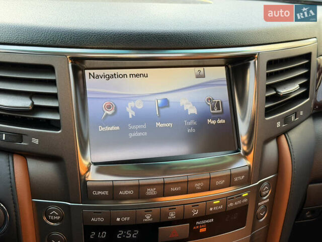 Черный Лексус ЛХ, объемом двигателя 5.7 л и пробегом 443 тыс. км за 26800 $, фото 66 на Automoto.ua