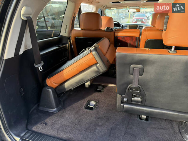 Черный Лексус ЛХ, объемом двигателя 5.7 л и пробегом 443 тыс. км за 26800 $, фото 75 на Automoto.ua