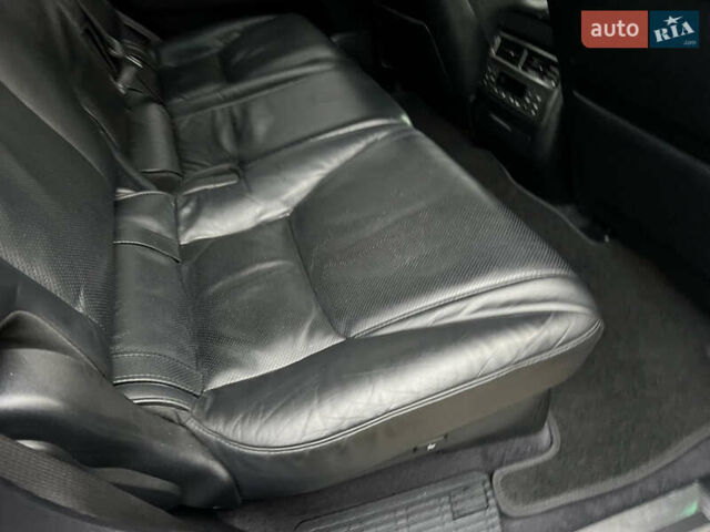 Чорний Лексус ЛХ, об'ємом двигуна 5.7 л та пробігом 244 тис. км за 24950 $, фото 79 на Automoto.ua