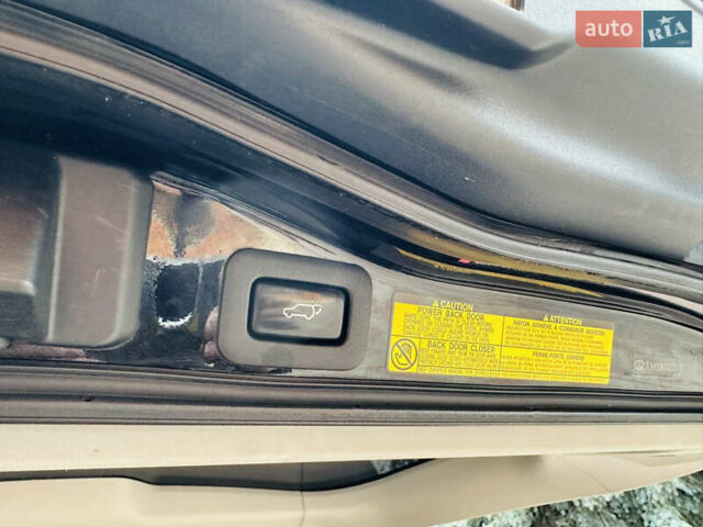 Чорний Лексус ЛХ, об'ємом двигуна 5.66 л та пробігом 243 тис. км за 25500 $, фото 50 на Automoto.ua