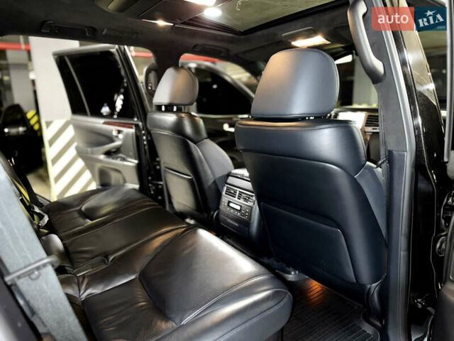 Чорний Лексус ЛХ, об'ємом двигуна 5.66 л та пробігом 115 тис. км за 35500 $, фото 30 на Automoto.ua