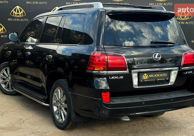 Чорний Лексус ЛХ, об'ємом двигуна 5.66 л та пробігом 106 тис. км за 37999 $, фото 7 на Automoto.ua