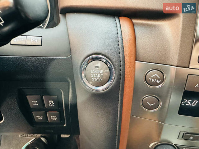 Чорний Лексус ЛХ, об'ємом двигуна 5.66 л та пробігом 243 тис. км за 25500 $, фото 27 на Automoto.ua