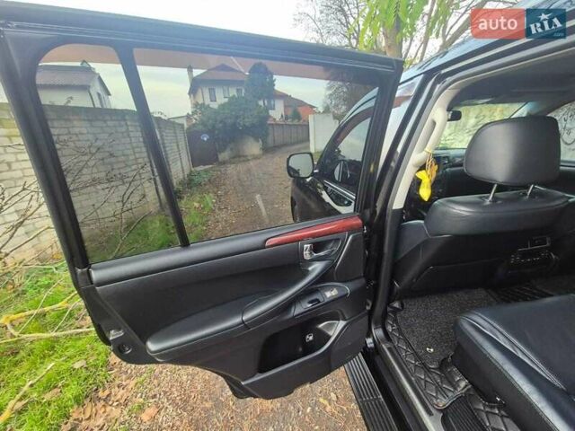 Черный Лексус ЛХ, объемом двигателя 5.66 л и пробегом 220 тыс. км за 29500 $, фото 17 на Automoto.ua