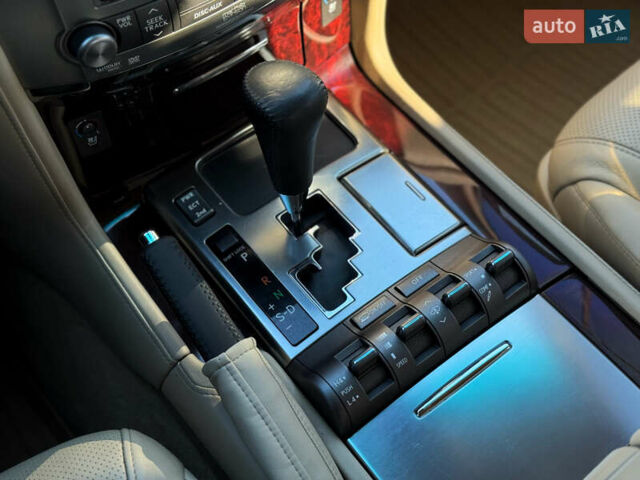 Чорний Лексус ЛХ, об'ємом двигуна 5.66 л та пробігом 106 тис. км за 37999 $, фото 35 на Automoto.ua