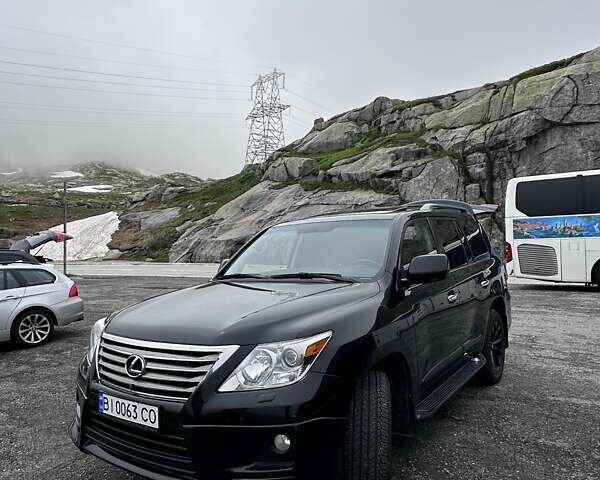 Черный Лексус ЛХ, объемом двигателя 5.66 л и пробегом 246 тыс. км за 31000 $, фото 10 на Automoto.ua