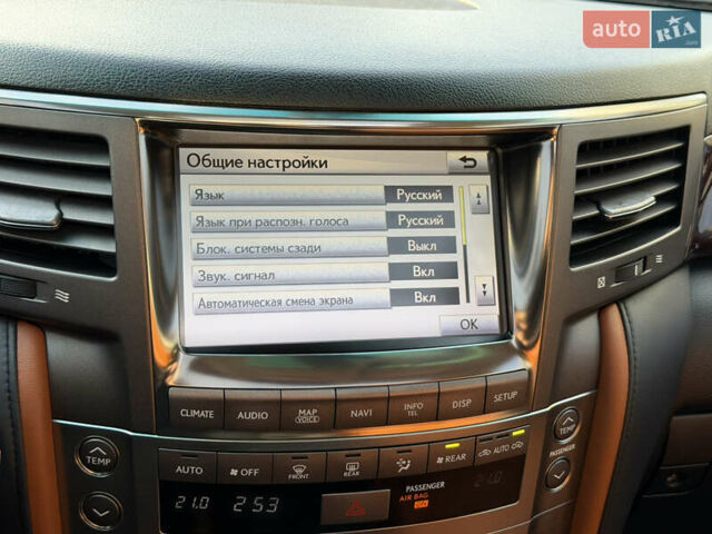 Черный Лексус ЛХ, объемом двигателя 5.7 л и пробегом 443 тыс. км за 26800 $, фото 67 на Automoto.ua