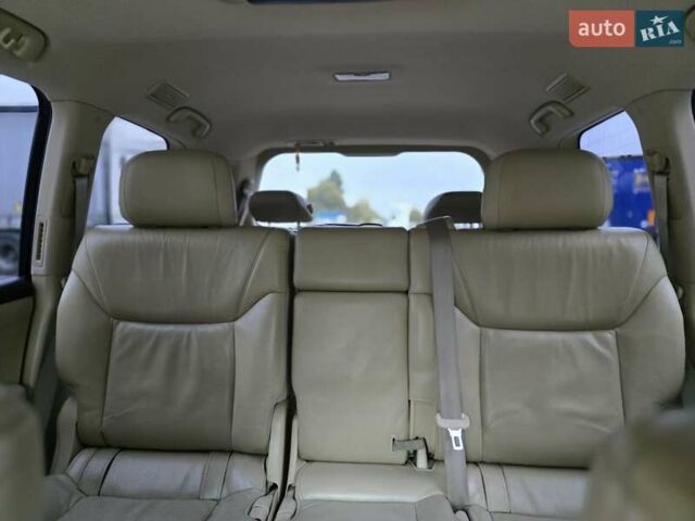 Черный Лексус ЛХ, объемом двигателя 5.66 л и пробегом 238 тыс. км за 25700 $, фото 20 на Automoto.ua