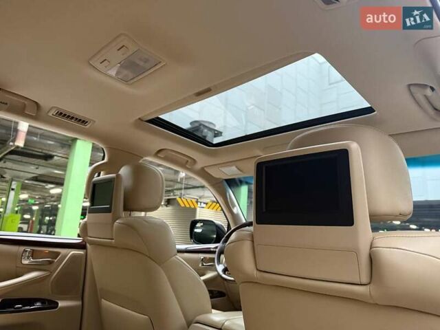 Черный Лексус ЛХ, объемом двигателя 5.66 л и пробегом 285 тыс. км за 32990 $, фото 23 на Automoto.ua