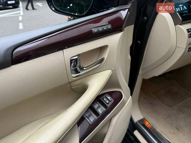 Черный Лексус ЛХ, объемом двигателя 5.66 л и пробегом 285 тыс. км за 34990 $, фото 8 на Automoto.ua